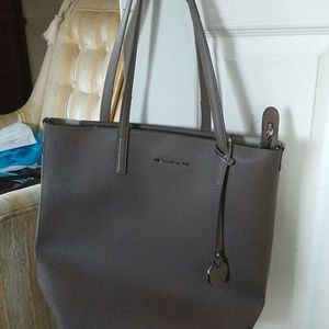 Michael kors purse / Discounted TODAY Only !!